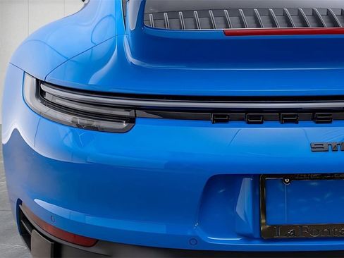 Used 2022 Porsche 911 Carrera 4 GTS image 17