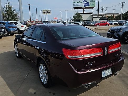Used 2011 Lincoln MKZ image 7