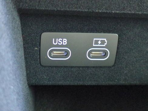 Used 2026 Genesis GV70 2.5T AWD/4WD image 23