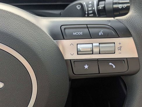 Used 2025 Hyundai Santa Cruz SEL FWD image 28