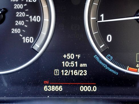 Used 2014 BMW 528i xDrive Sedan image 22