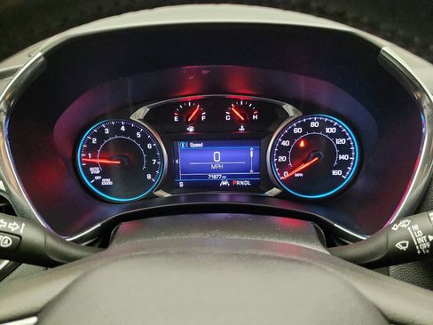Used 2020 Chevrolet Equinox LT w/ Driver Convenience Package FWD image 23
