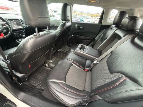 Used 2018 Jeep Compass Trailhawk image 16