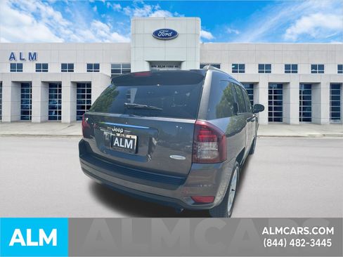 Used 2016 Jeep Compass Latitude FWD image 5