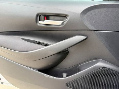 Used 2026 Toyota Corolla SE image 23