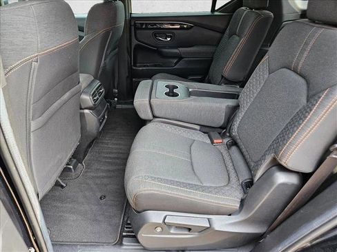 Used 2024 Honda Pilot Sport image 18