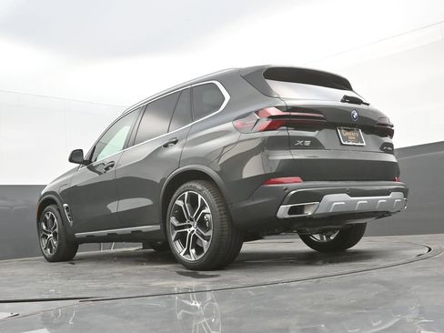 New 2026 BMW X5 xDrive50e AWD/4WD image 50