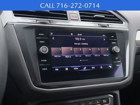 Used 2021 Volkswagen Tiguan SE image 23