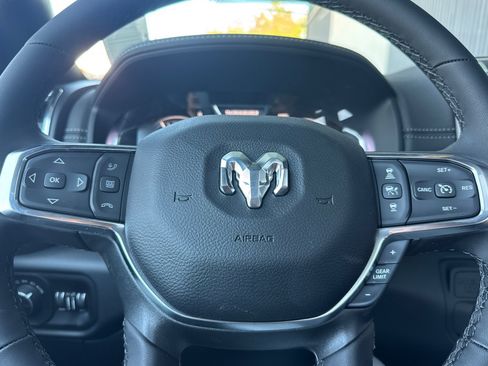 New 2026 RAM 3500 Laramie AWD/4WD image 22