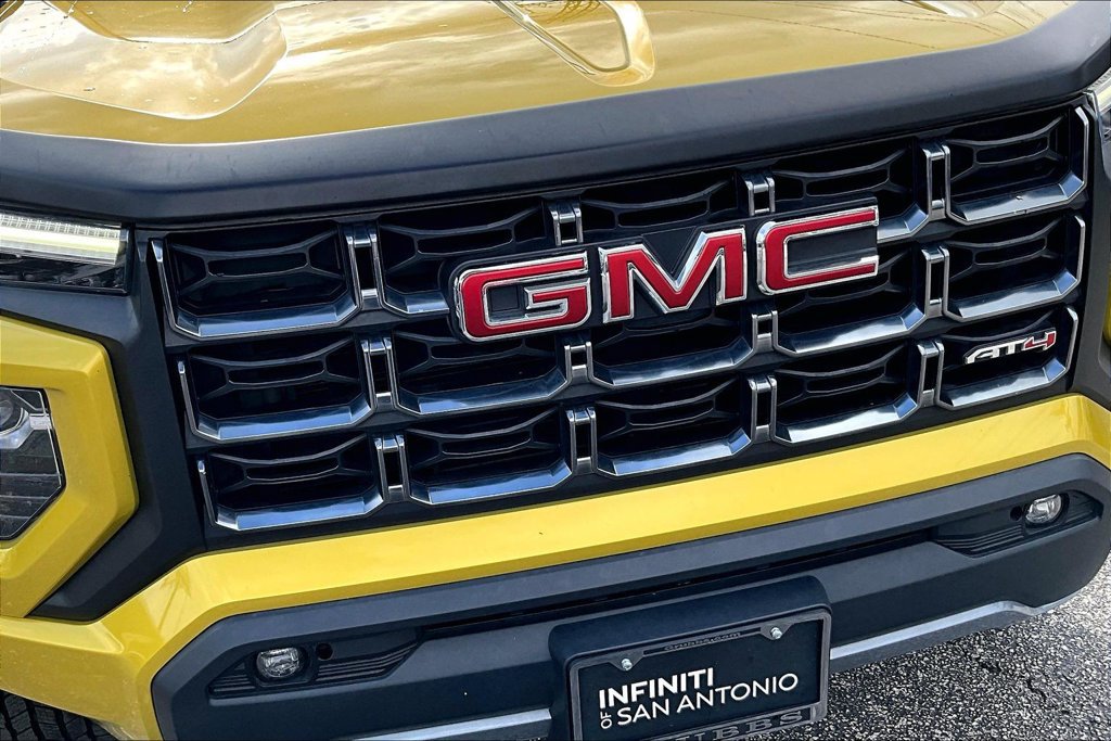 Used 2023 GMC Canyon AT4 w/ AT4 Premium Package AWD/4WD image 39