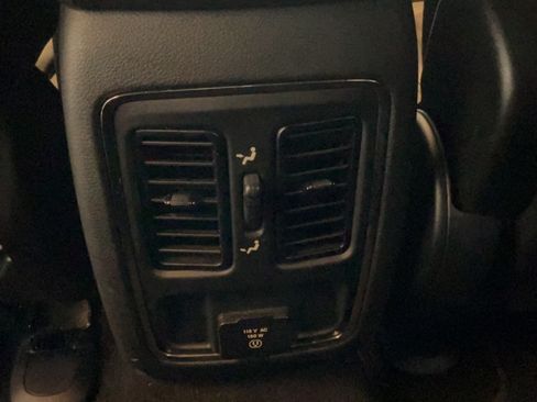 Used 2021 Jeep Grand Cherokee Laredo X RWD image 27