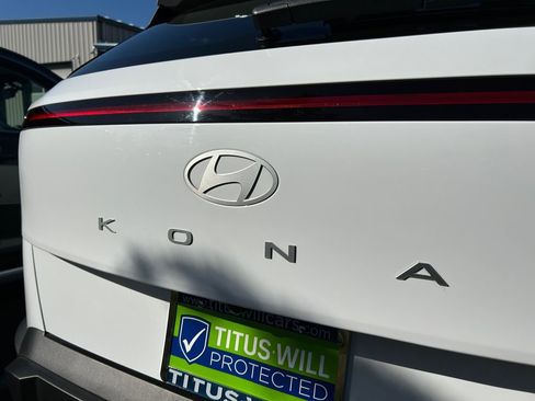 Used 2025 Hyundai Kona SE AWD/4WD image 33