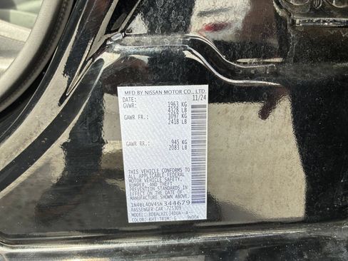 Used 2025 Nissan Altima 2.5 SV FWD image 28