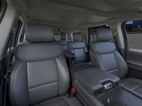 New 2026 Ford Expedition Active AWD/4WD image 10