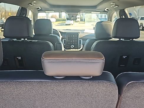 New 2026 GMC Acadia Denali Ultimate image 7