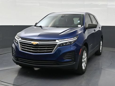 Used 2022 Chevrolet Equinox LS FWD image 8
