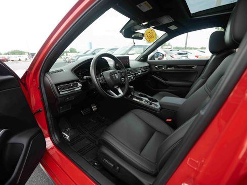 Certified 2025 Honda Civic Sport Touring image 8