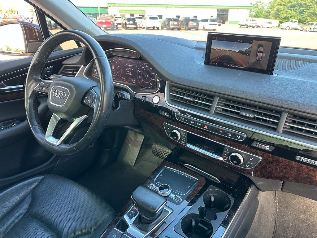 Used 2017 Audi Q7 3.0T Prestige w/ Prestige Package AWD/4WD image 32