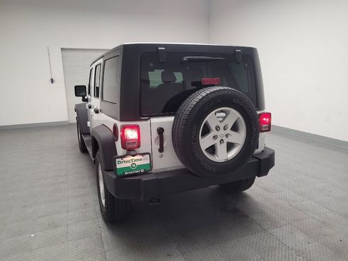 Used 2018 Jeep Wrangler Unlimited Sport S AWD/4WD image 6
