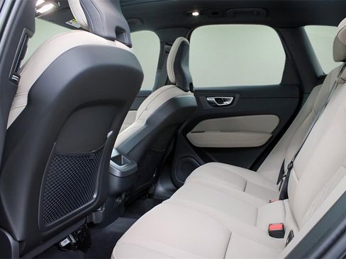 New 2026 Volvo XC60 B5 Core w/ Protection Package Premier image 19