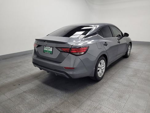 Used 2024 Nissan Sentra S FWD image 9