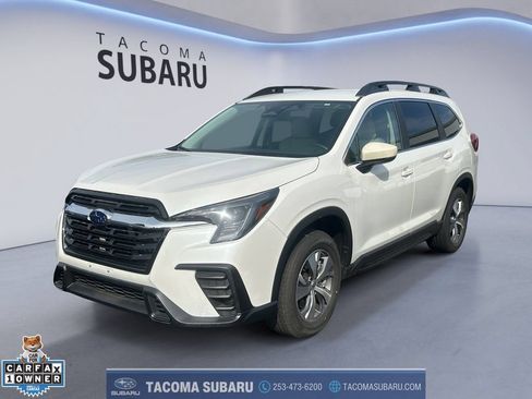 Used 2025 Subaru Ascent Premium AWD/4WD image 1