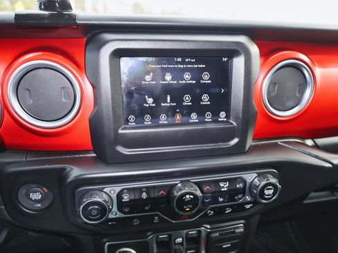 Used 2020 Jeep Wrangler Unlimited Rubicon w/ LED Lighting Group image 17