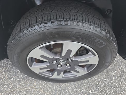 Used 2017 Honda Ridgeline RTL-T image 31