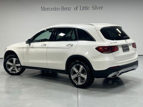 Used 2022 Mercedes-Benz GLC 300 4MATIC image 3