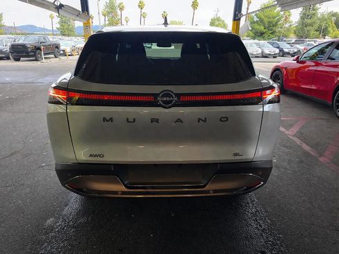 Used 2025 Nissan Murano SL image 3