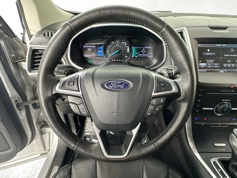Used 2015 Ford Edge Titanium w/ Equipment Group 301A AWD/4WD image 11
