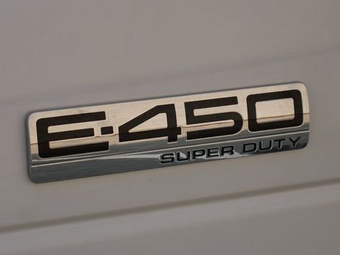 Used 2023 Ford E-450 and Econoline 450 Super Duty w/ Power Windows & Locks Group RWD image 44