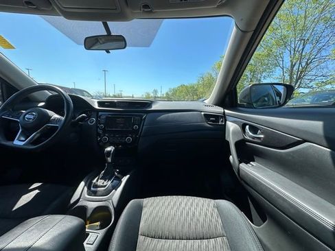 Used 2018 Nissan Rogue SV AWD/4WD image 28