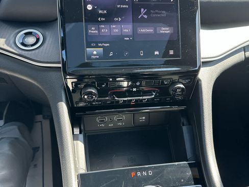 New 2025 Jeep Grand Cherokee Altitude image 14