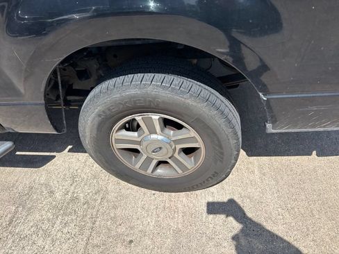 Used 2006 Ford F150 XLT RWD image 5