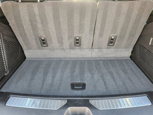 Used 2022 Chevrolet Tahoe RST w/ Luxury Package image 33