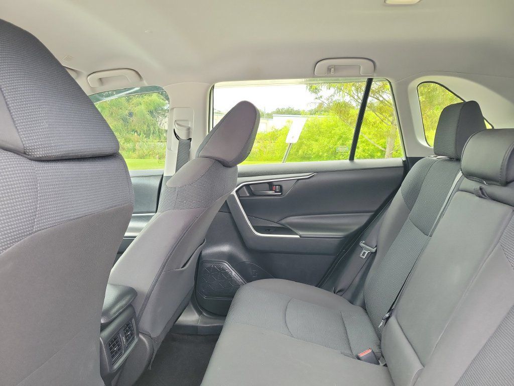 Certified 2024 Toyota RAV4 LE AWD/4WD image 24