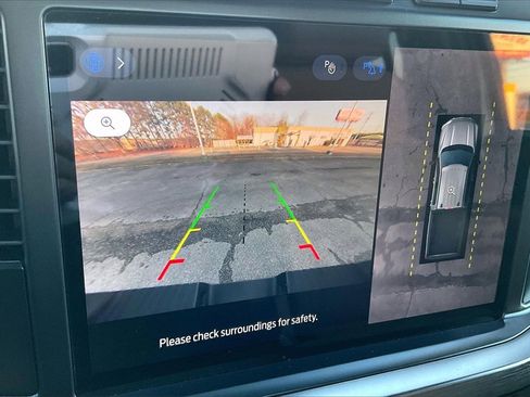 Used 2024 Ford F350 Lariat w/ Chrome Package image 22