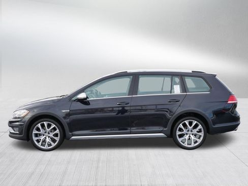 Used 2019 Volkswagen Golf Alltrack SEL image 4