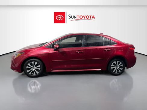 Used 2022 Toyota Corolla LE FWD image 7
