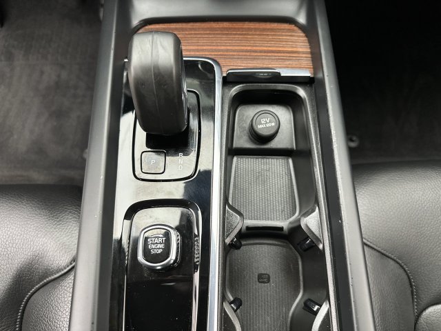 Certified 2024 Volvo S60 B5 Plus AWD/4WD image 20