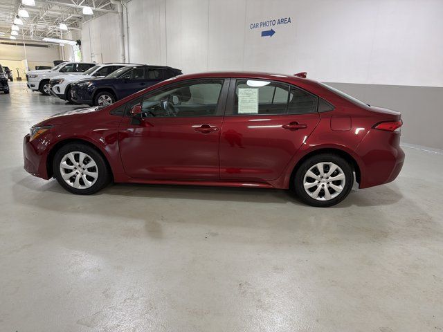 Used 2024 Toyota Corolla LE FWD image 5