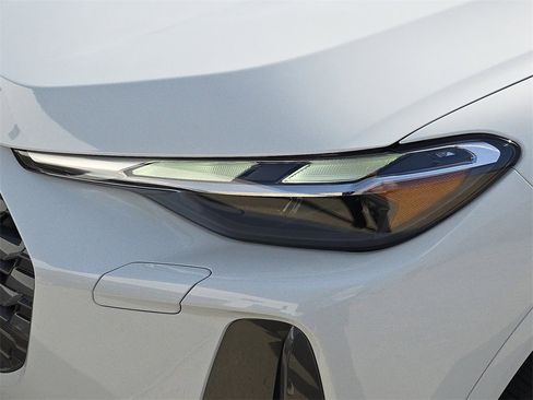 New 2025 Audi Q5 Premium image 32