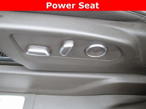 Used 2025 GMC Sierra 3500 Denali w/ Denali Reserve Package image 31