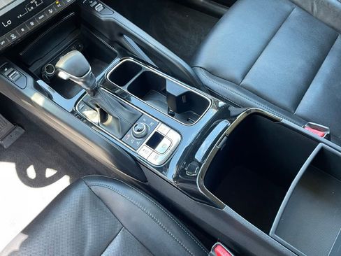 Used 2023 Kia Telluride S AWD/4WD image 9