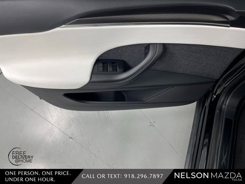 Used 2023 Tesla Model X Plaid image 19