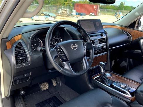 Used 2021 Nissan Armada SL image 17