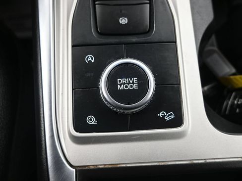 Used 2024 Ford Explorer Limited w/ Equipment Group 301A AWD/4WD image 24