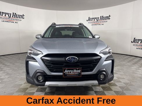 Used 2023 Subaru Outback Touring XT image 3