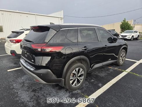 Used 2023 Nissan Rogue SV w/ SV Premium B Package FWD image 4